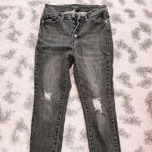 Judy Blue Distressed Skinnies